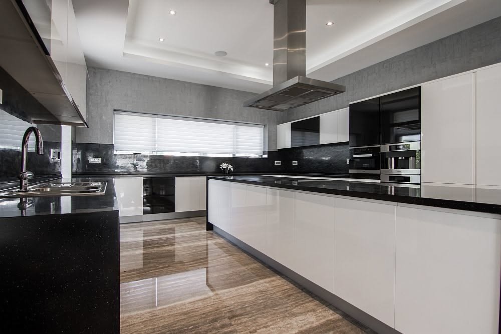 Custom kitchen cabinets installation in Dubai (1)